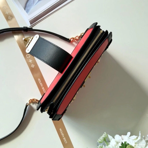 Vuitton TRUNK Louis CHANELUTCH 0803
